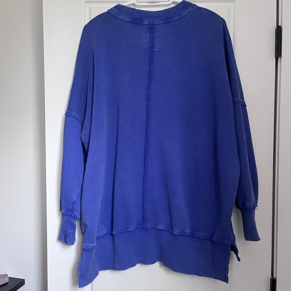 Oversized Crewneck Sweater - Picture 2 of 4